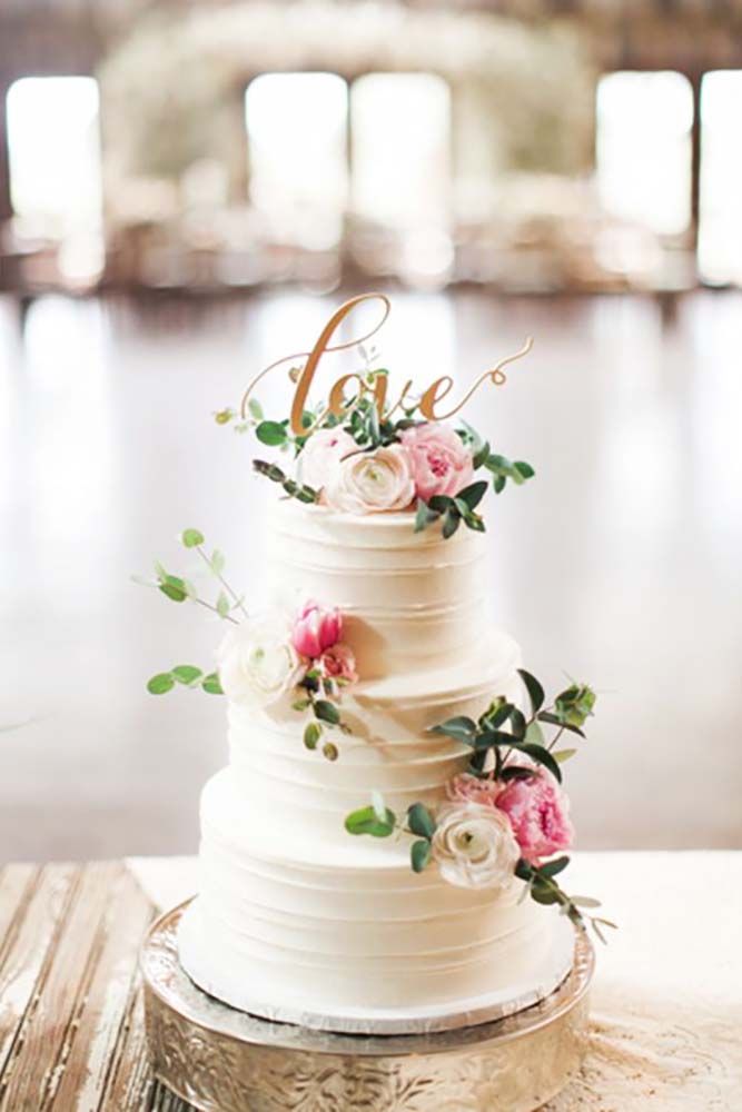 Wedding love cake